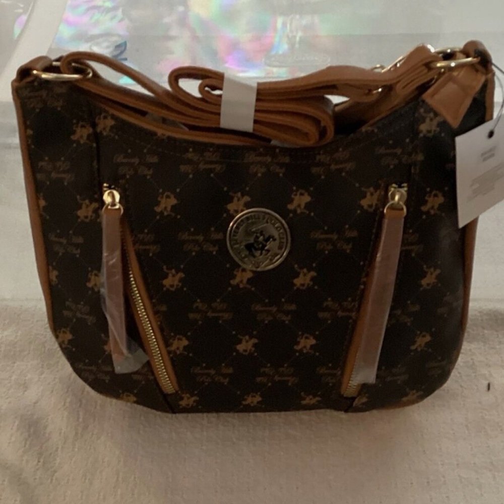 Beverly Hills Polo Club purse, can wear as crossbody. New in plastic. $60 retail